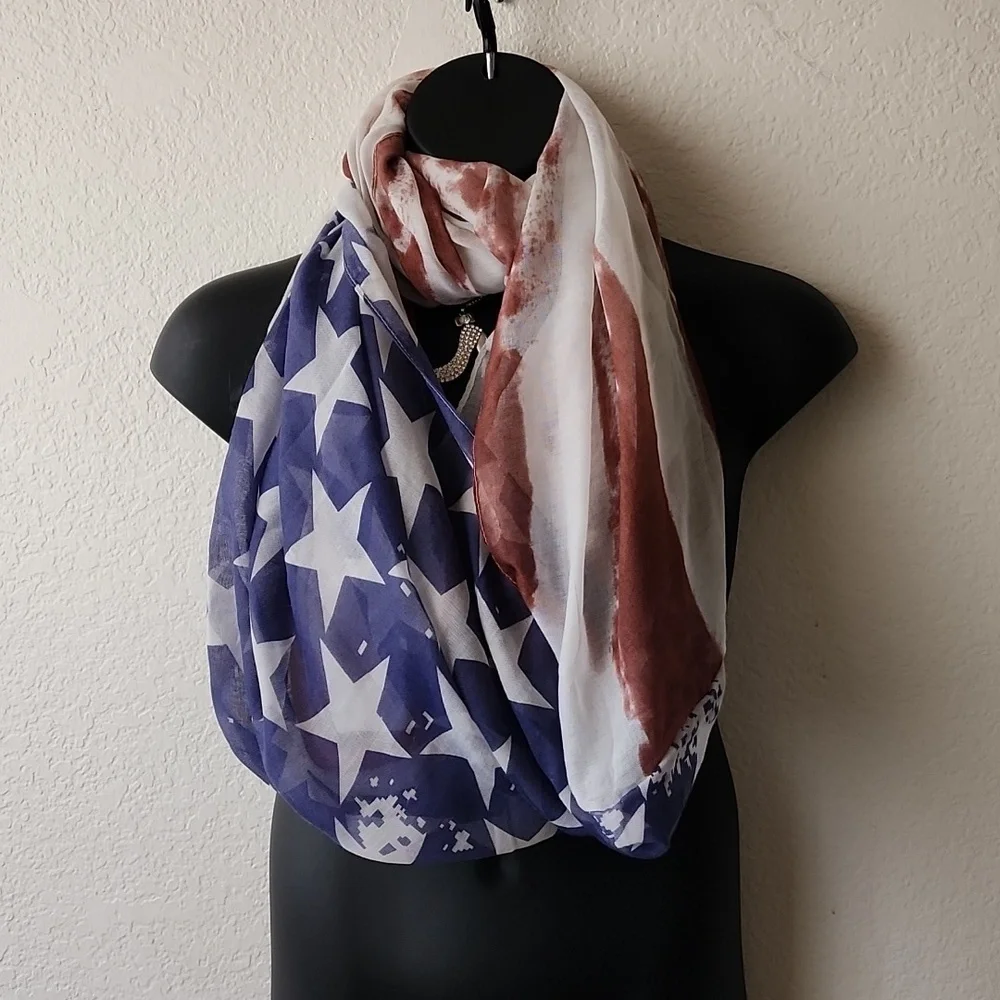 Gorgeous American Flag Infinity Scarf Very Lightweight Large NWOT - Picture 2 of 5